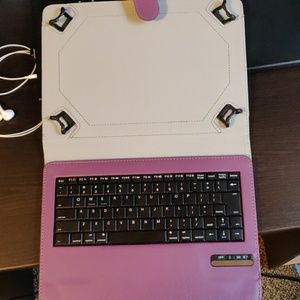Bluetooth keyboard case